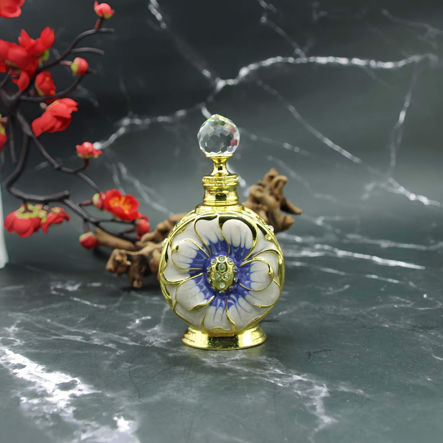 Swiss Arabian Luxury Products  - Perfume Aroma Fragrance のレビューと価格